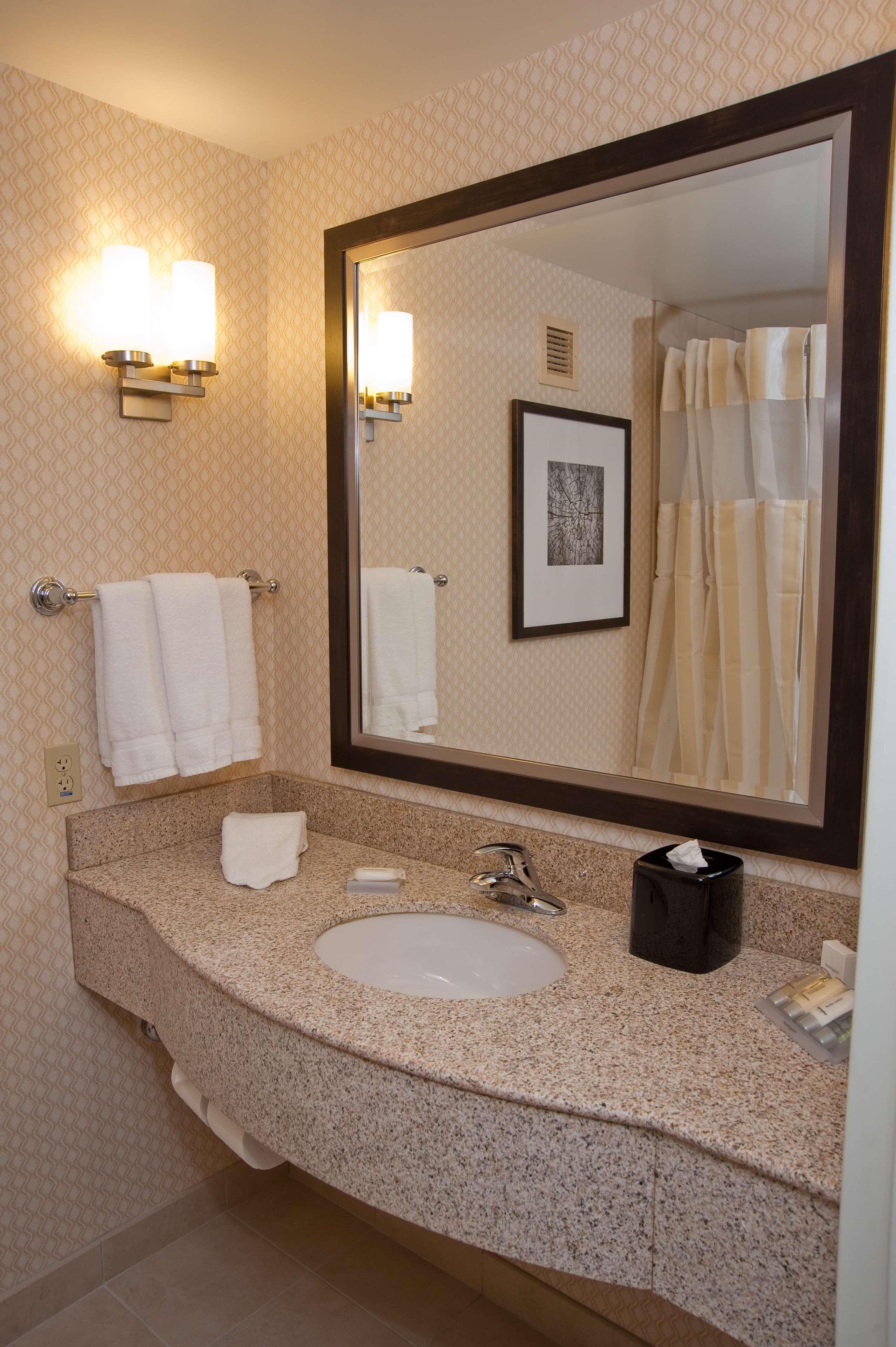 Hilton Garden Inn St. Louis Airport Berkeley Zimmer foto